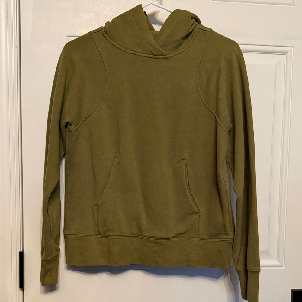 Lululemon Athletica Sage Green Sweatshirt